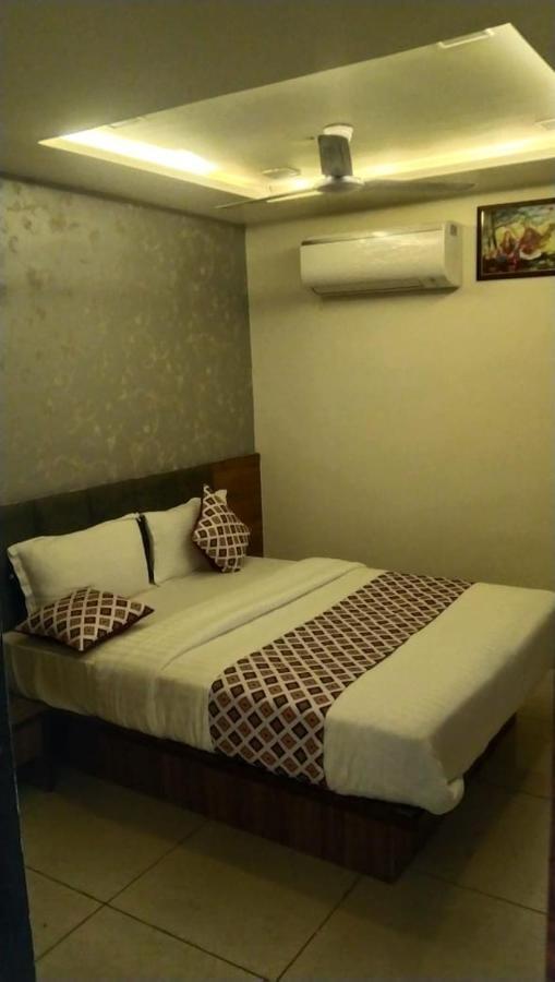 Hotel Atlanta 阿穆达巴 外观 照片